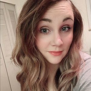 Meet your Posher, Kara